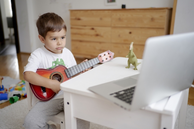 名古屋市名東区のウクレレレッスン｜初心者から楽しく学べる音楽教室